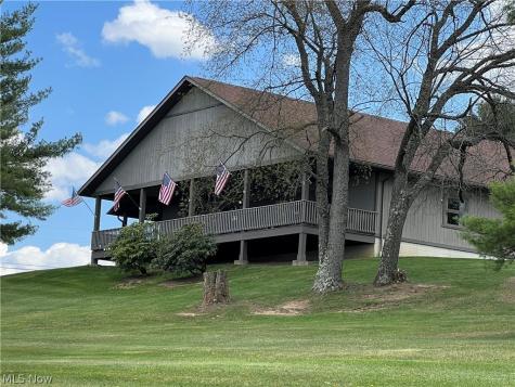 Kirchberg Drive Millersburg OH 44654