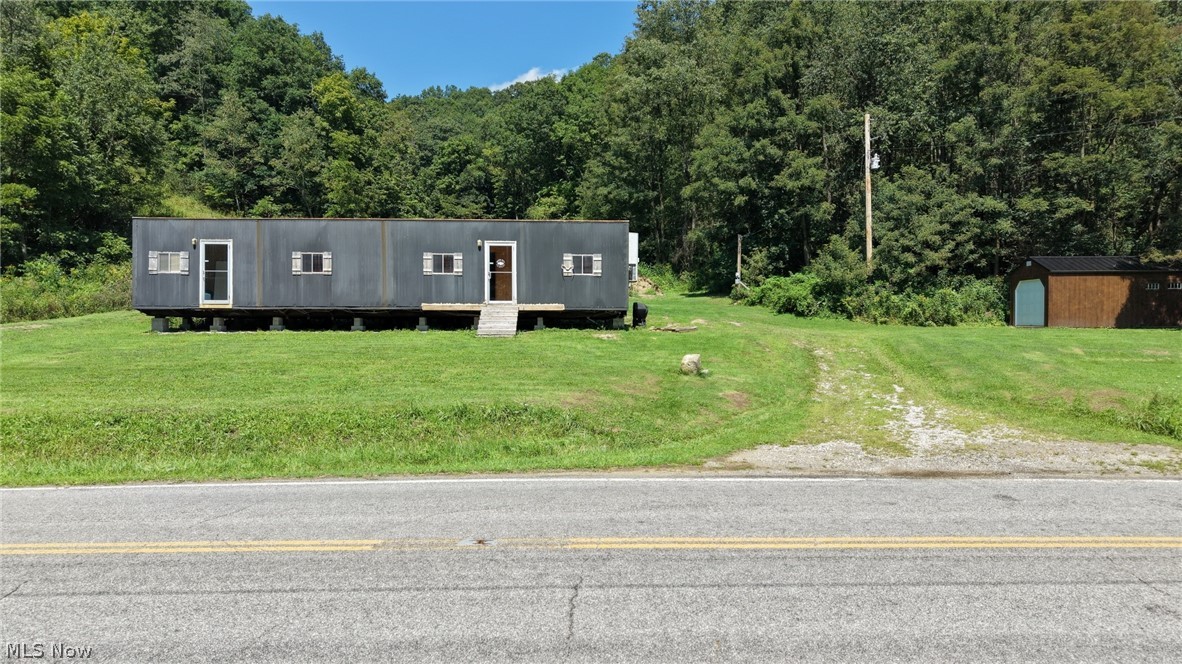 1054 Bergholz Road SE Bergholz OH 43908