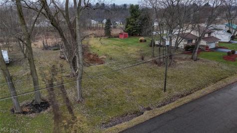 4707 Eastland Avenue Louisville OH 44641