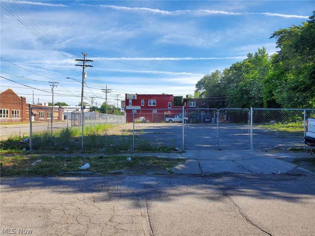 V/l E 140th Street Cleveland OH 44110