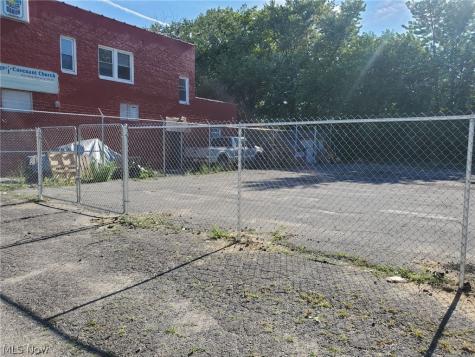 V/l E 140th Street Cleveland OH 44110