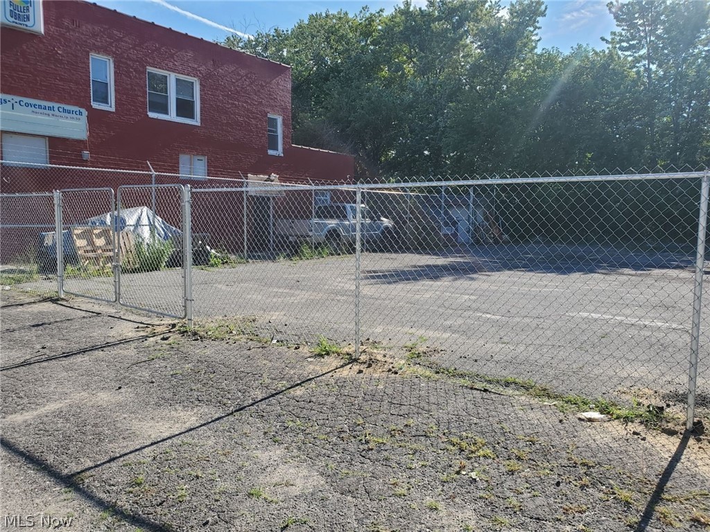 V/l E 140th Street Cleveland OH 44110