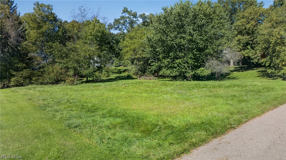 William Penn Avenue NE Hartville OH 44632