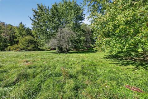 William Penn Avenue NE Hartville OH 44632