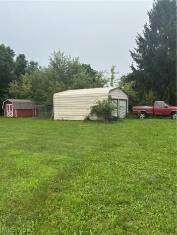 5138 Ford Street Louisville OH 44641