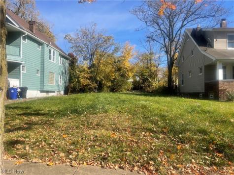 3251 E 117th Street Cleveland OH 44120
