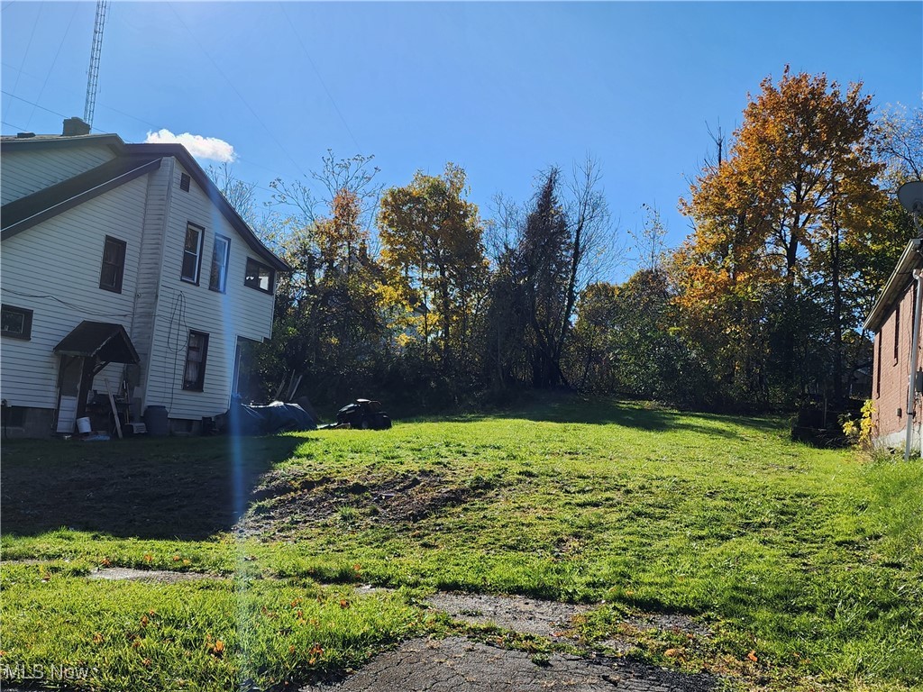 637 Lee Avenue Youngstown OH 44502