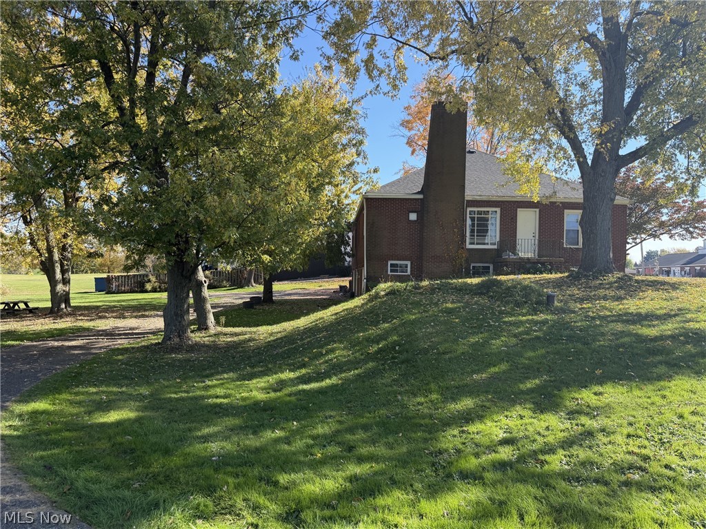507 W Maple Street Hartville OH 44632