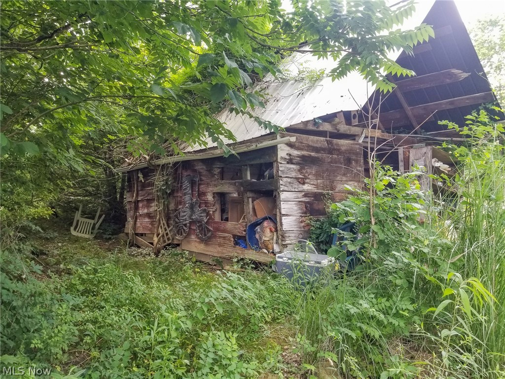 75294 Bethel Road Newcomerstown OH 43732