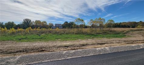 Ville 2 Hidden Ridge Road North Royalton OH 44133