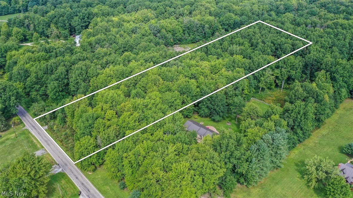 1116 Hyde Shaffer Road Bristolville OH 44402