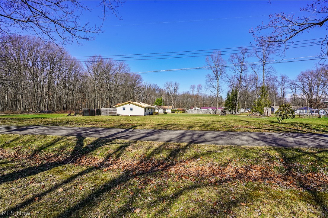 17972 Davis Road Lake Milton OH 44429