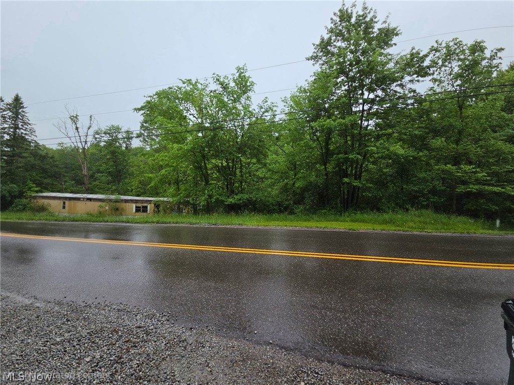 2799 Johnstown Road NE Dover OH 44622