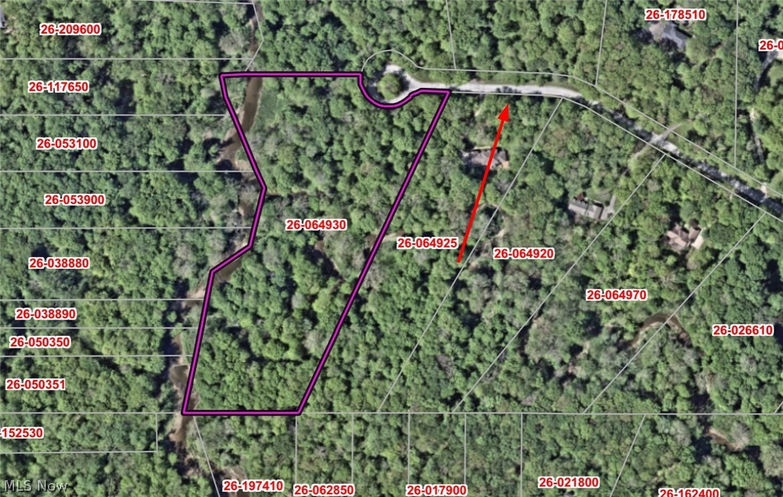 Whispering Pines Drive Novelty OH 44072