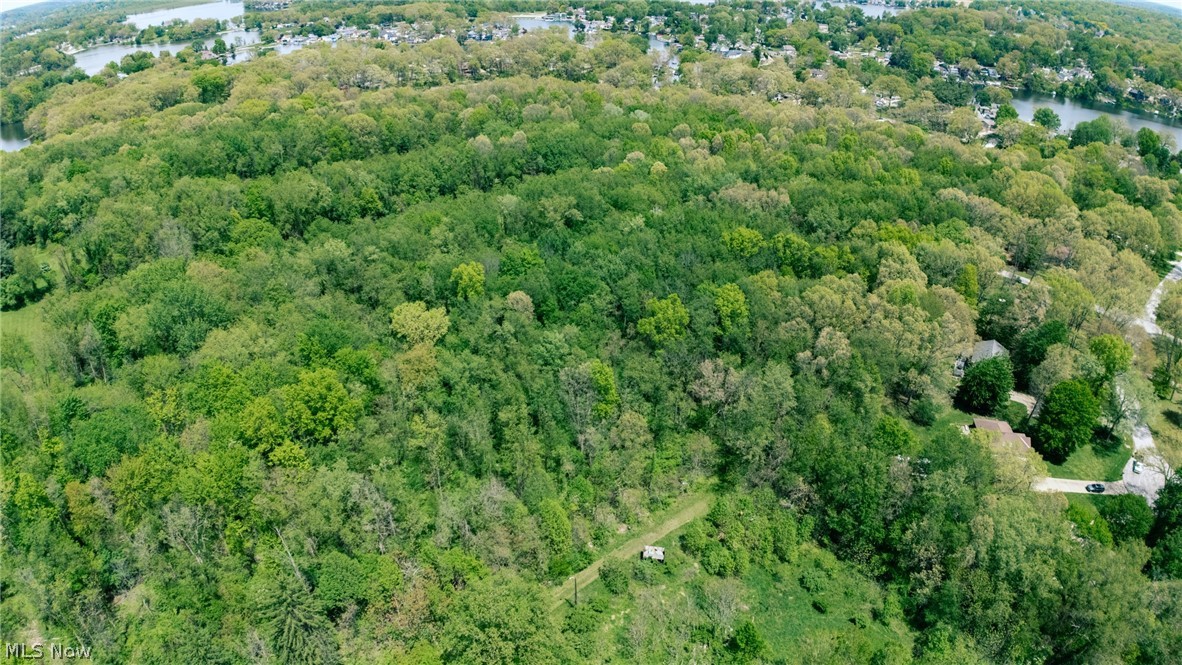 V/l Surfside Drive Coventry OH 44319