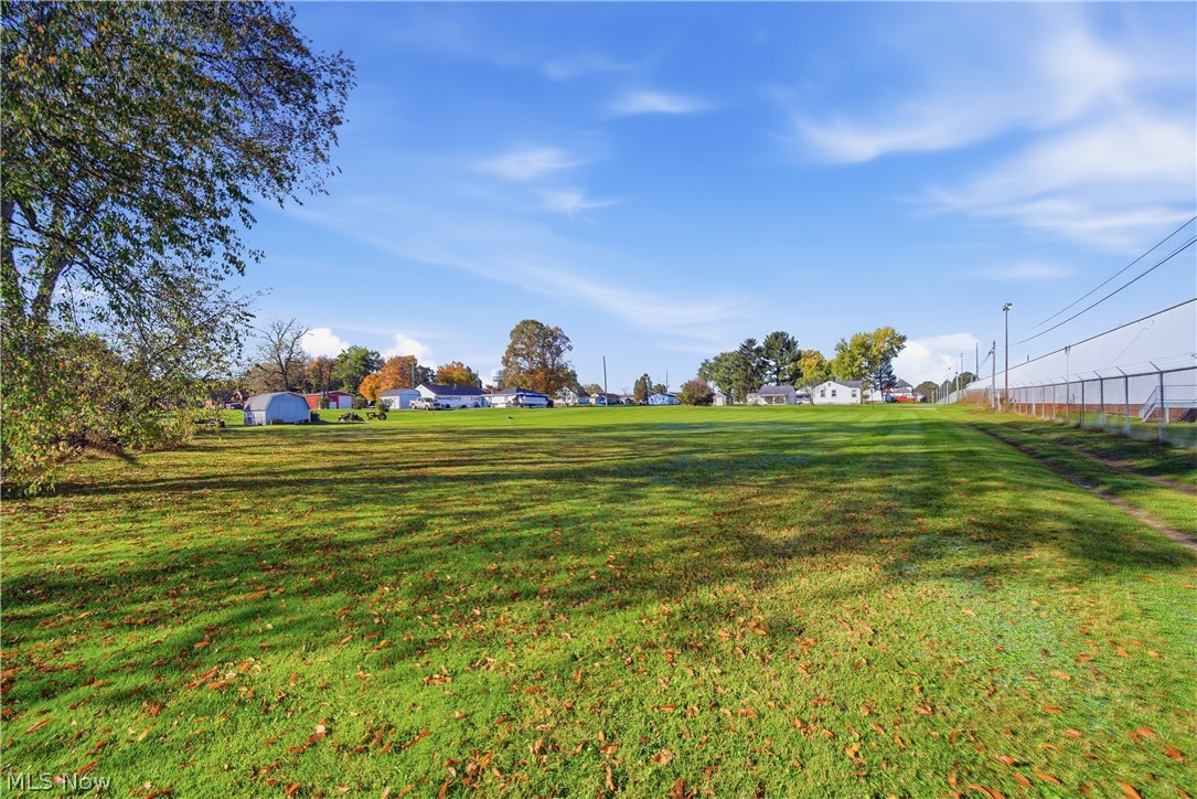 Lindcrest Street SW Navarre OH 44662