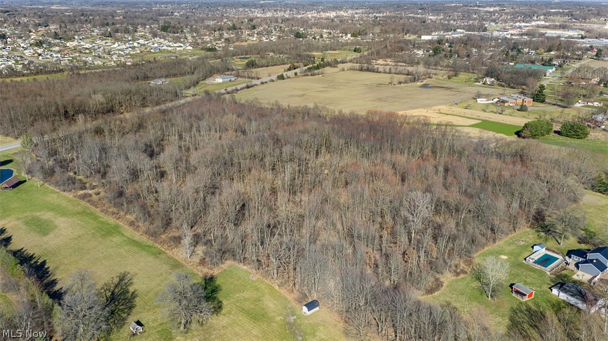 Gladdis Street SW Massillon OH 44647