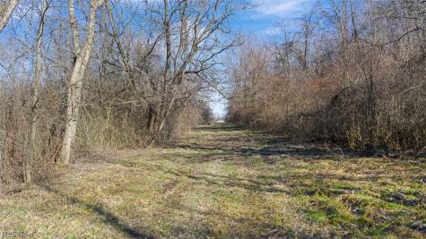 Gladdis Street SW Massillon OH 44647
