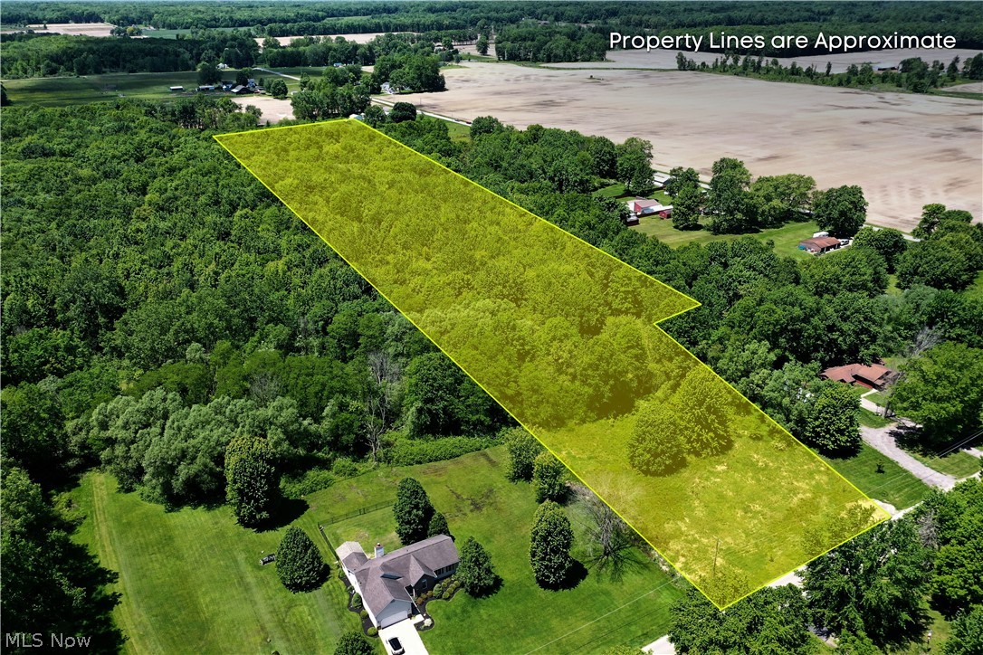 S Leavitt Road Lordstown OH 44481