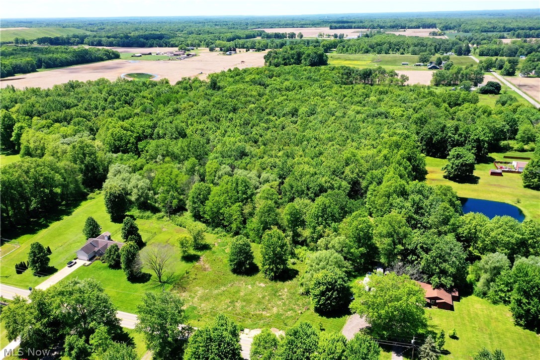 S Leavitt Road Lordstown OH 44481