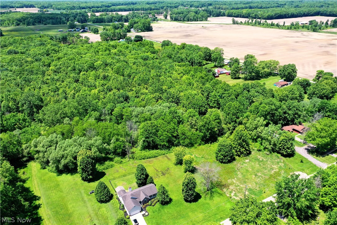 S Leavitt Road Lordstown OH 44481