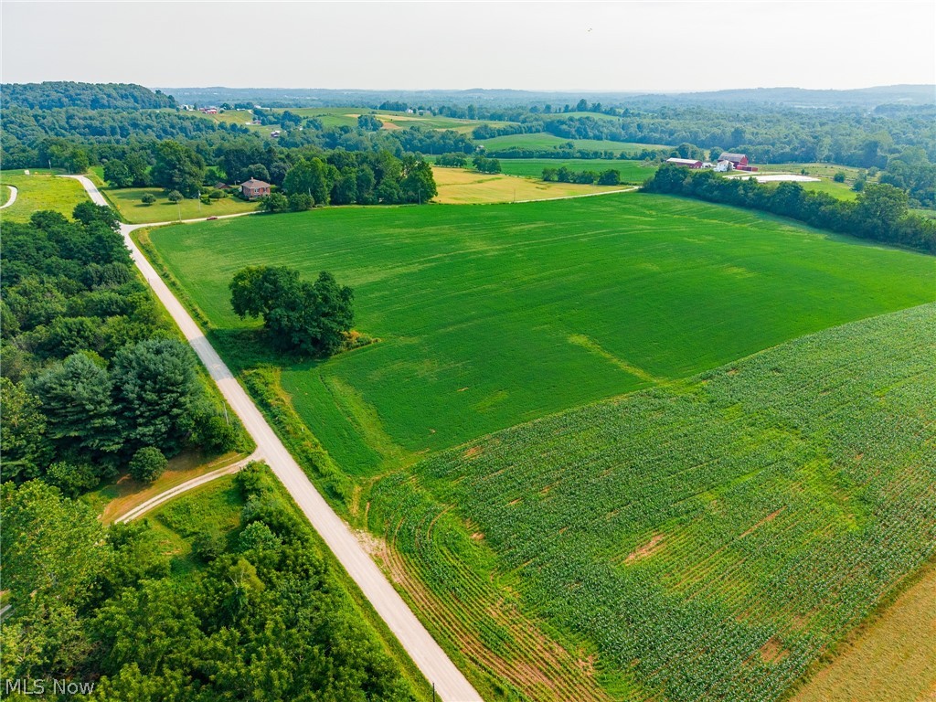 Stoneford St SW Navarre OH 44662