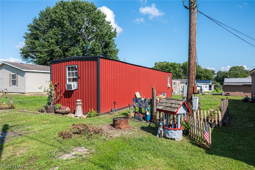 668 Custer Drive Coshocton OH 43812