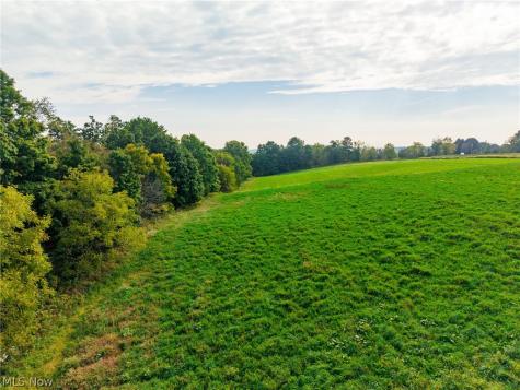 Foxfield Street SW Navarre OH 44662