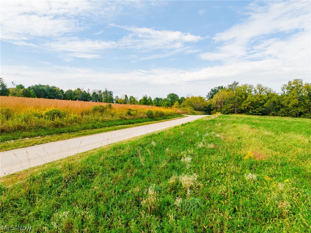 Foxfield Street SW Navarre OH 44662