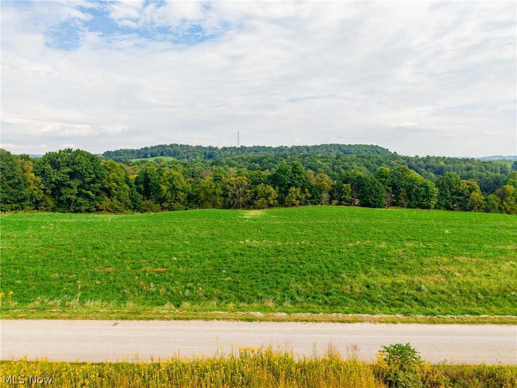 Foxfield Street SW Navarre OH 44662