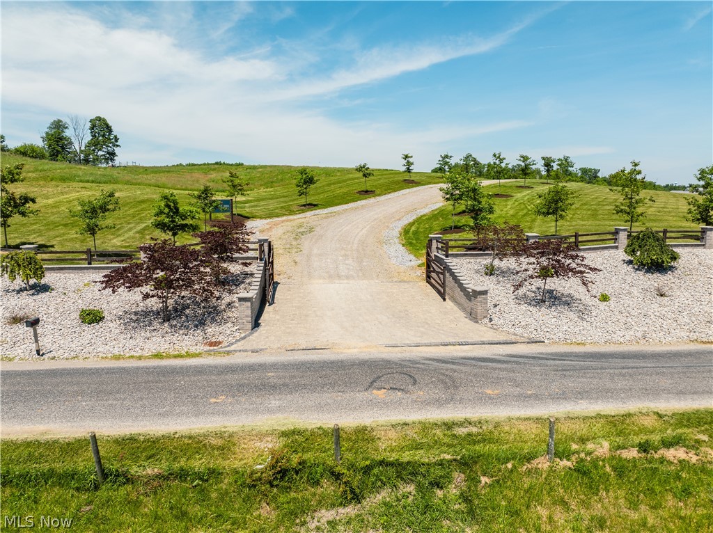3311 Township Road 157 Sugarcreek OH 44681