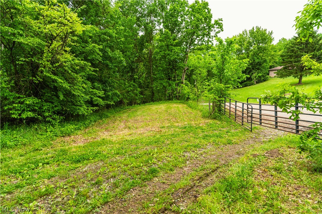 Edie Hill Road Uhrichsville OH 44683
