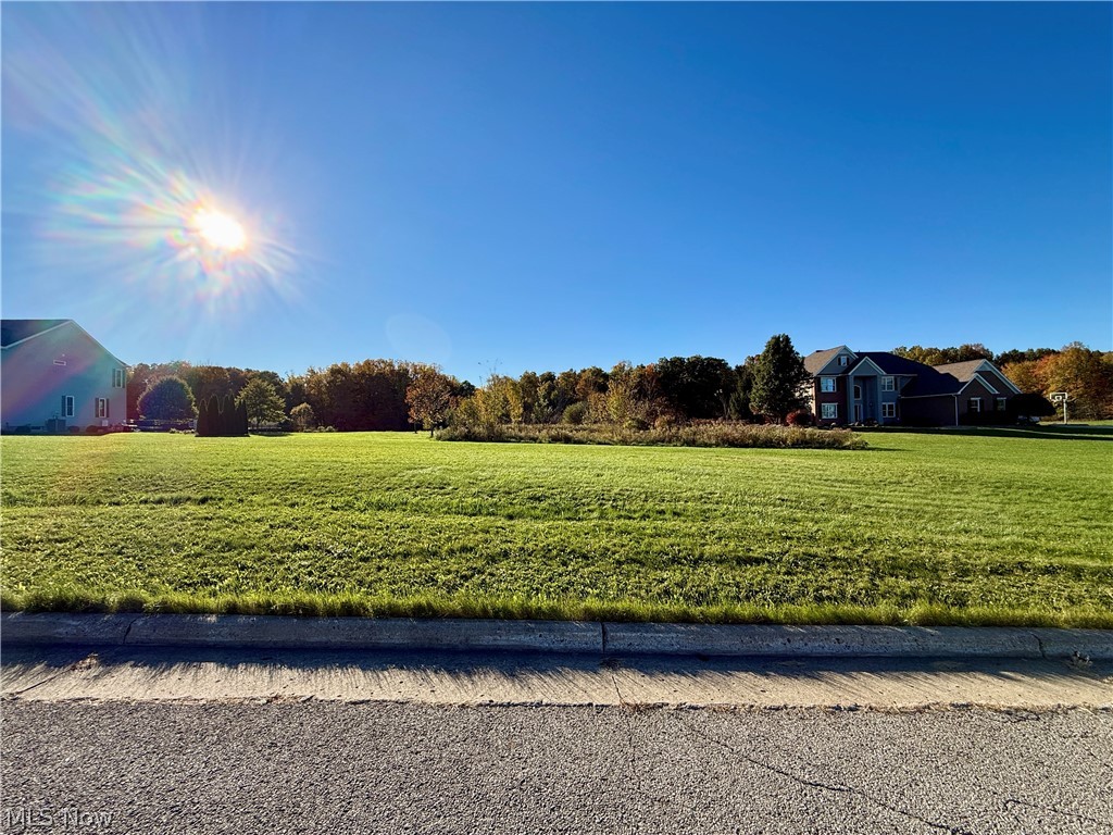 Abbington Drive Canfield OH 44406