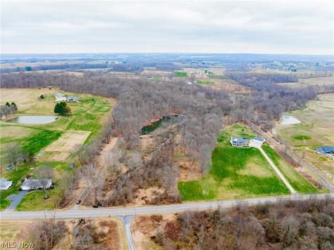 Pigeon Run Avenue SW Navarre OH 44662