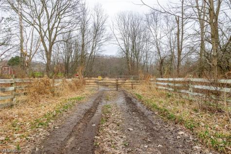 Pigeon Run Avenue SW Navarre OH 44662