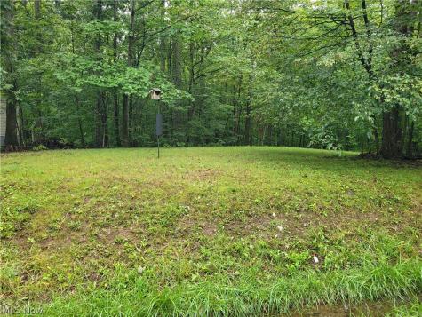 1282-1283 Laurel Drive West Salem OH 44287