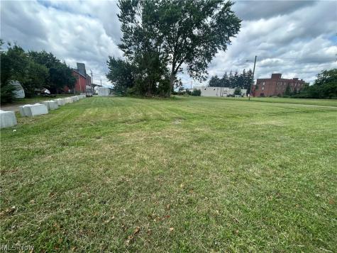 Wells Avenue SW Canton OH 44707