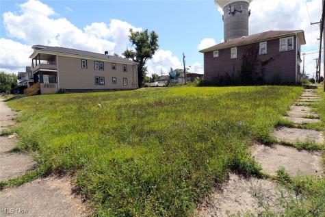 1344 Pennsylvania Avenue Steubenville OH 43952
