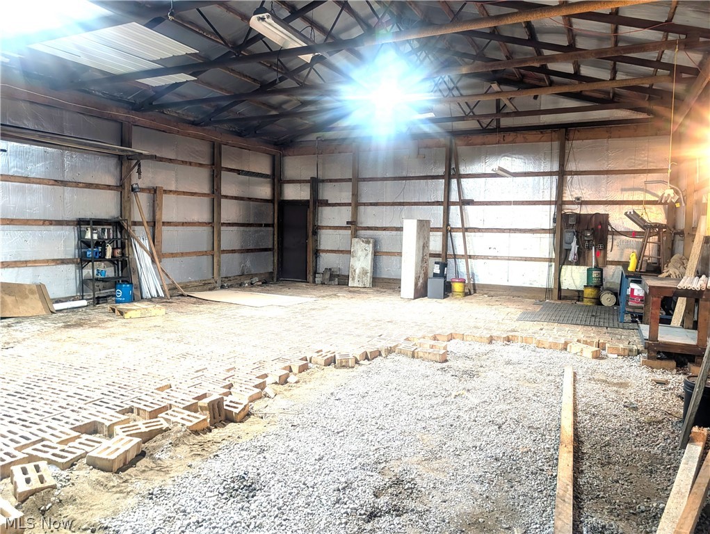 5715 Greer Road SE Uhrichsville OH 44683