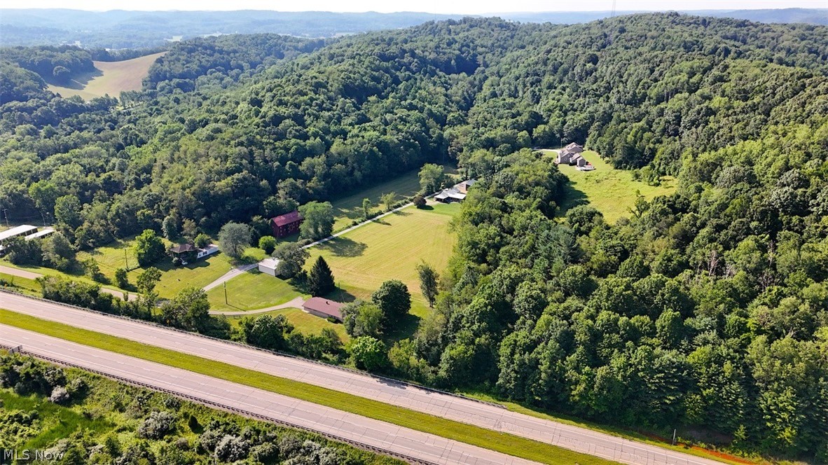 5715 Greer Road SE Uhrichsville OH 44683