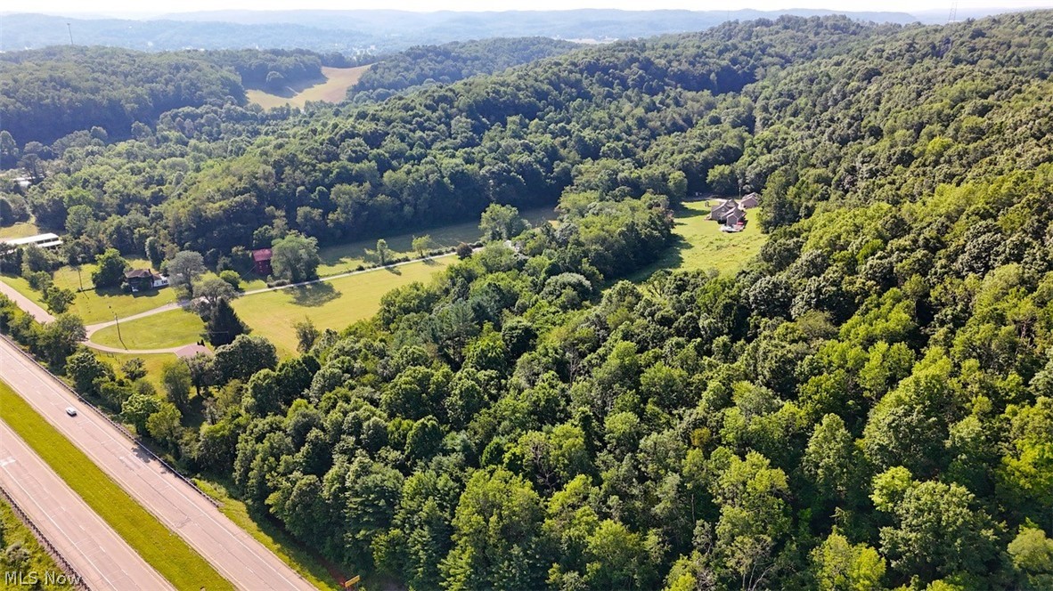 5715 Greer Road SE Uhrichsville OH 44683
