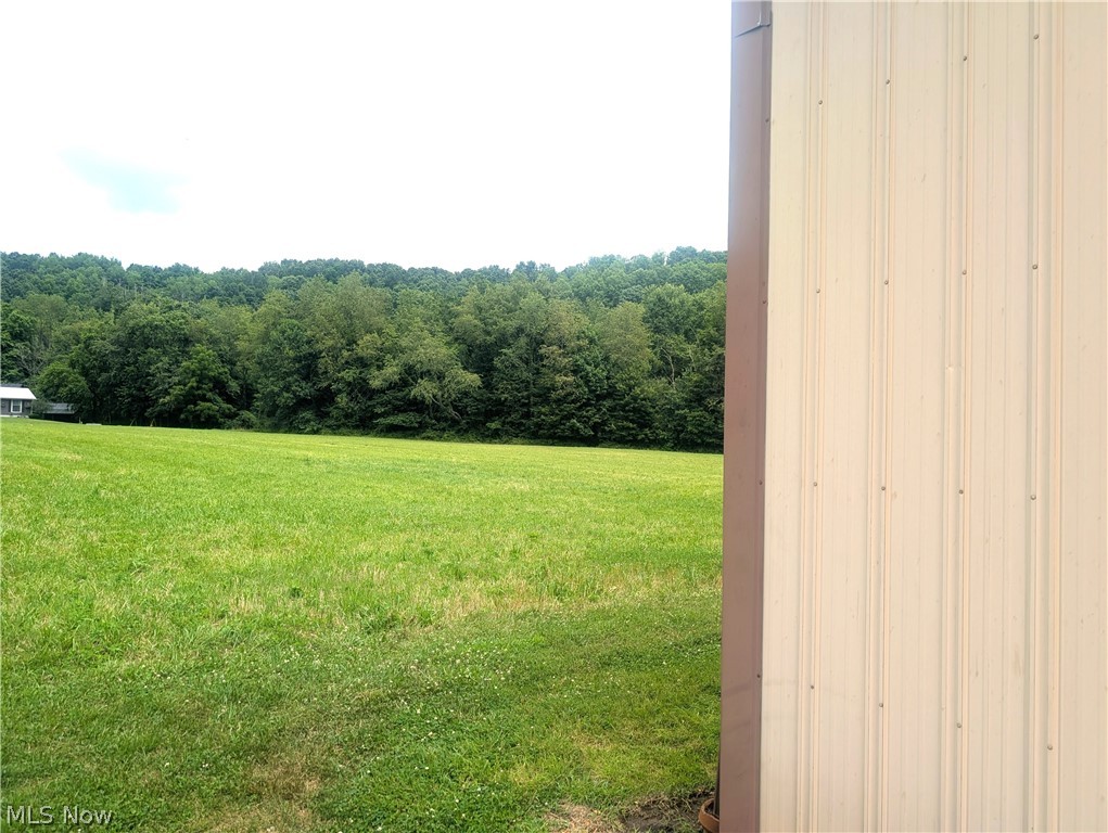 5715 Greer Road SE Uhrichsville OH 44683