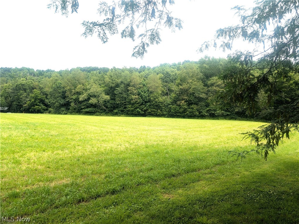 5715 Greer Road SE Uhrichsville OH 44683