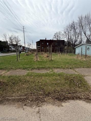 1426 E 115th Street Cleveland OH 44106