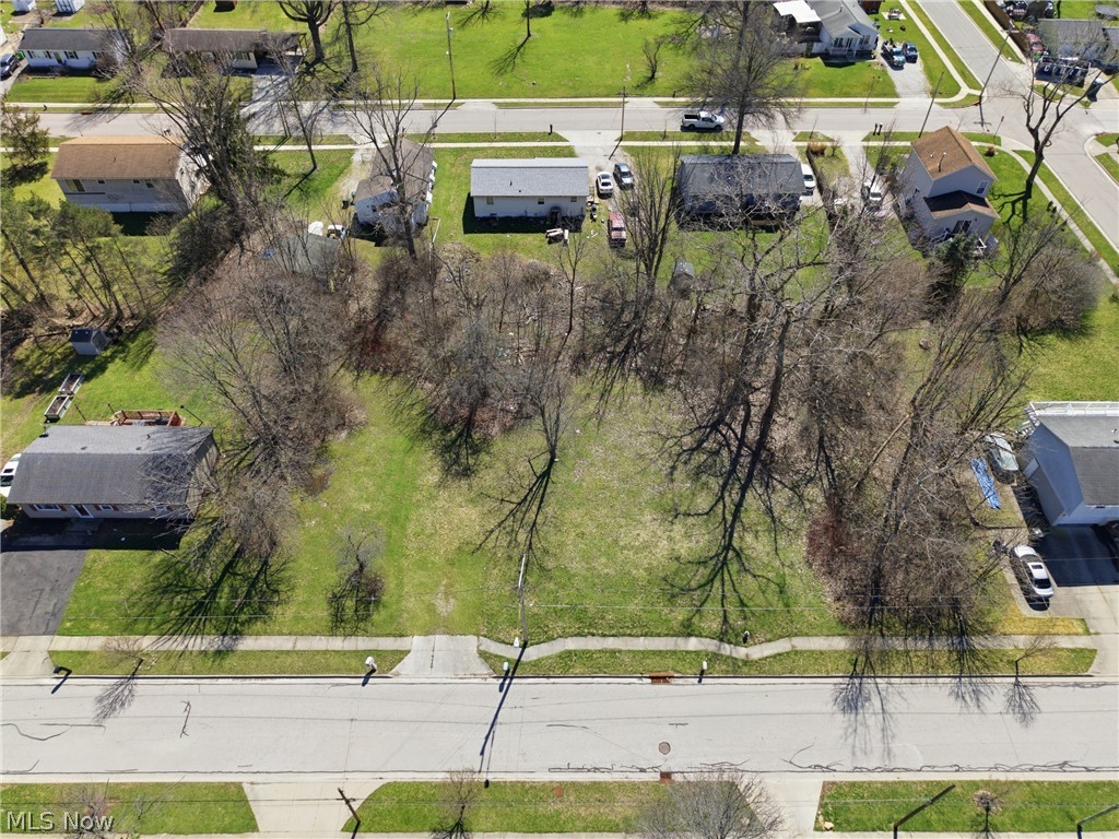 2048 Buchtel Street Twinsburg OH 44087