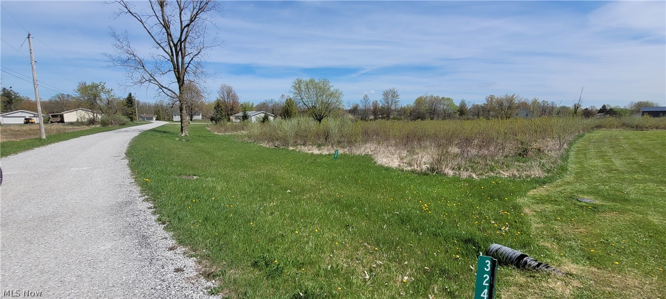 3241-3242 Madrona Court West Salem OH 44287