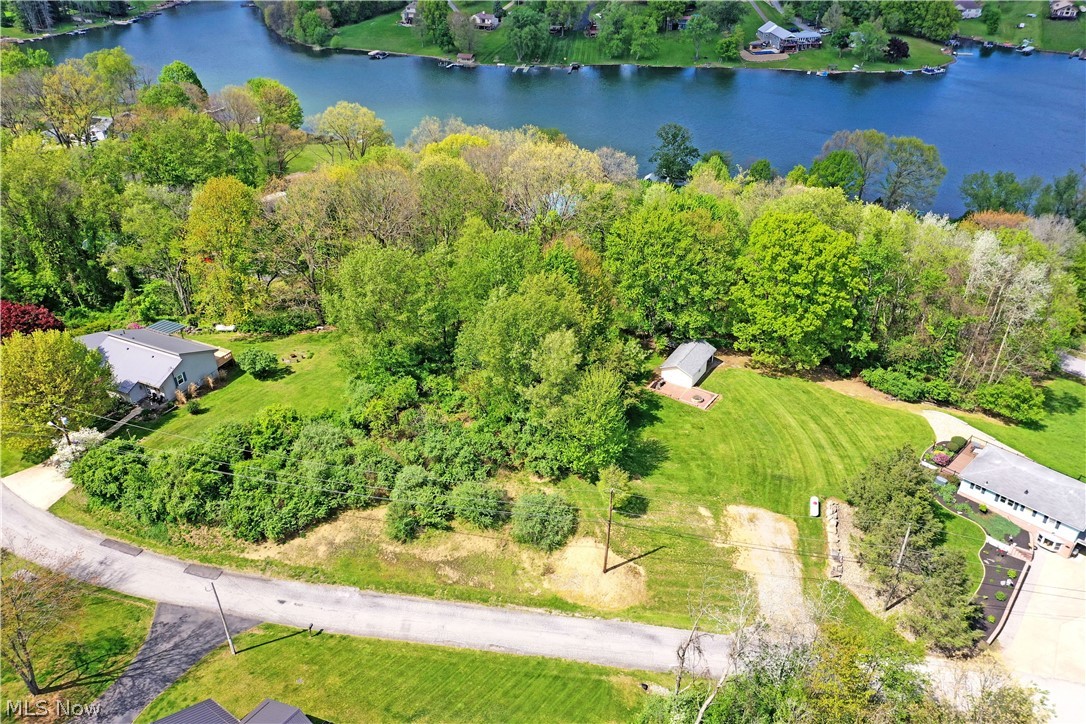 47912 Tomahawk Drive Negley OH 44441