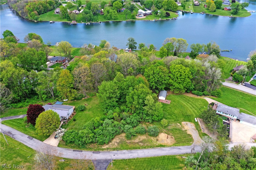 47912 Tomahawk Drive Negley OH 44441