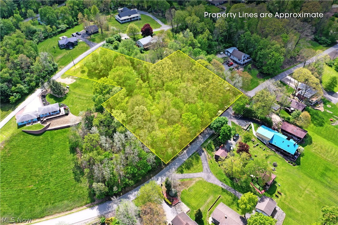 47912 Tomahawk Drive Negley OH 44441