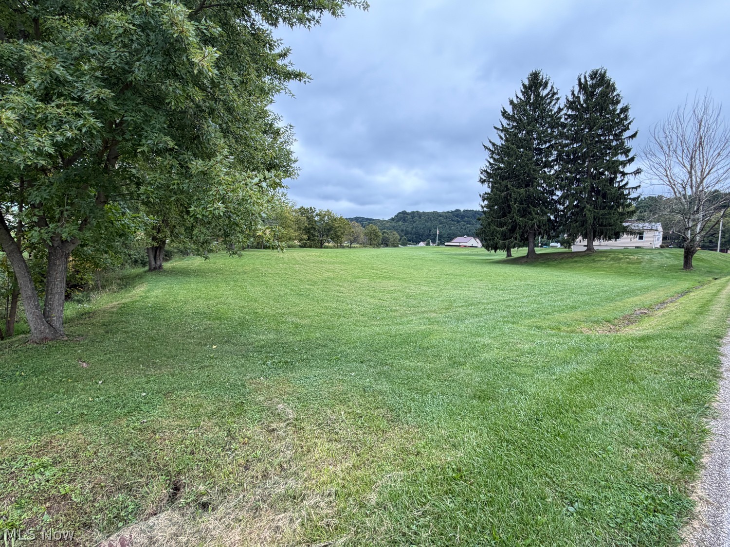1945 Possum Hollow Road SE New Philadelphia OH 44663